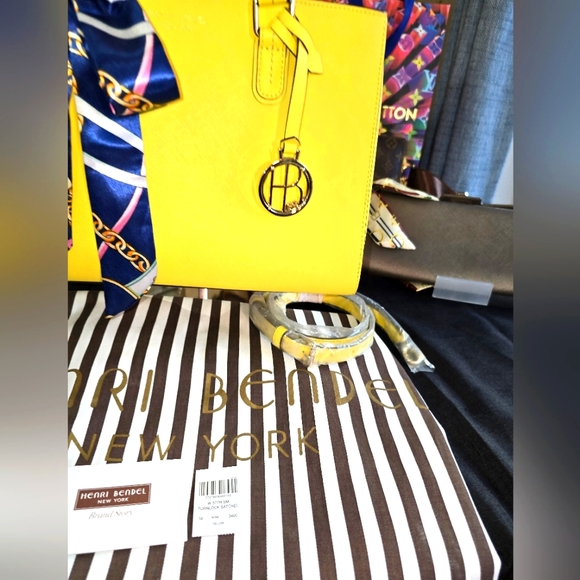 🔥NEW HENRI BENDEL WEST 57th TURNLOCK SATCHEL HANDBAG - Picture 11 of 15